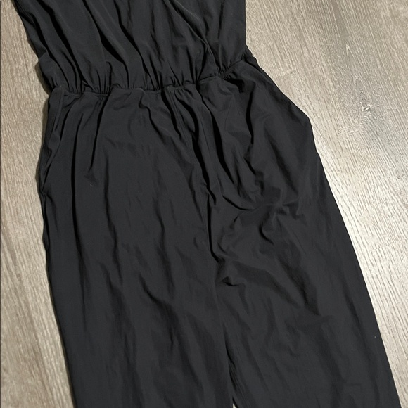 Lululemon All For It Onesie
Black Size 4 - Picture 4 of 11